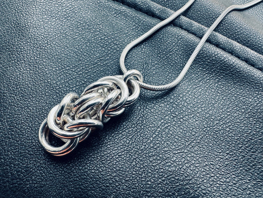 GROUNDING PENDANT
