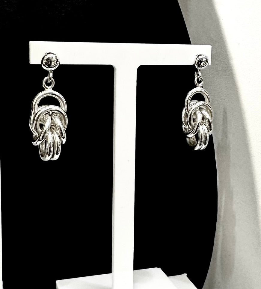 Femme Linked Earrings