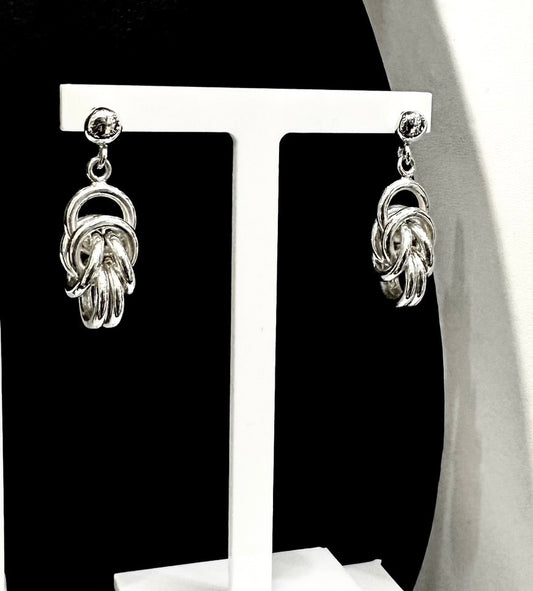 Femme Linked Earrings