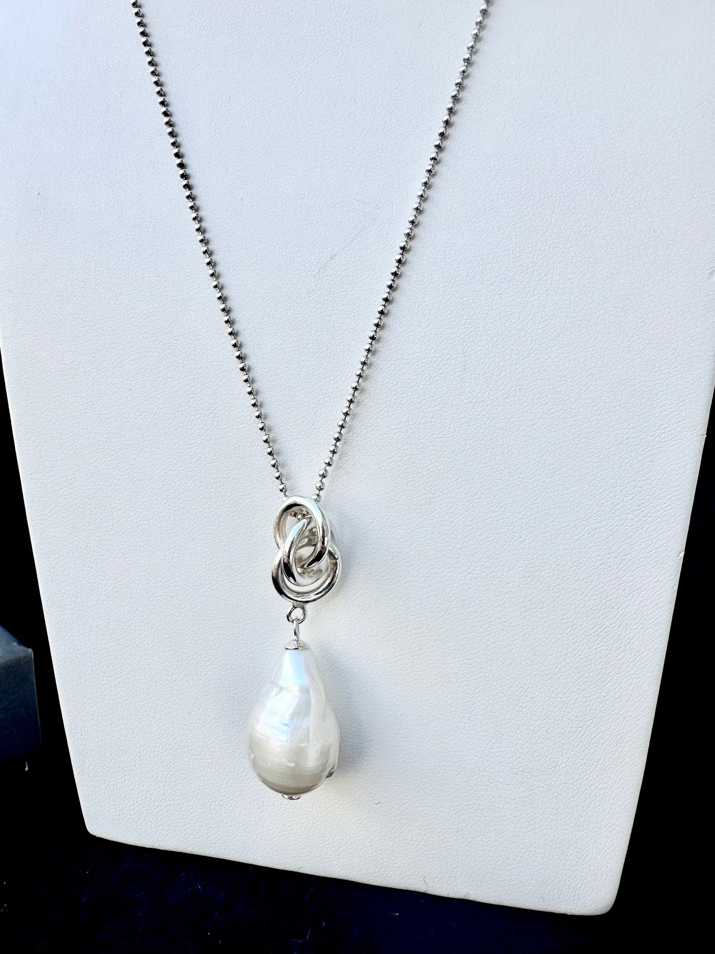 Pearl Pendant Earrings