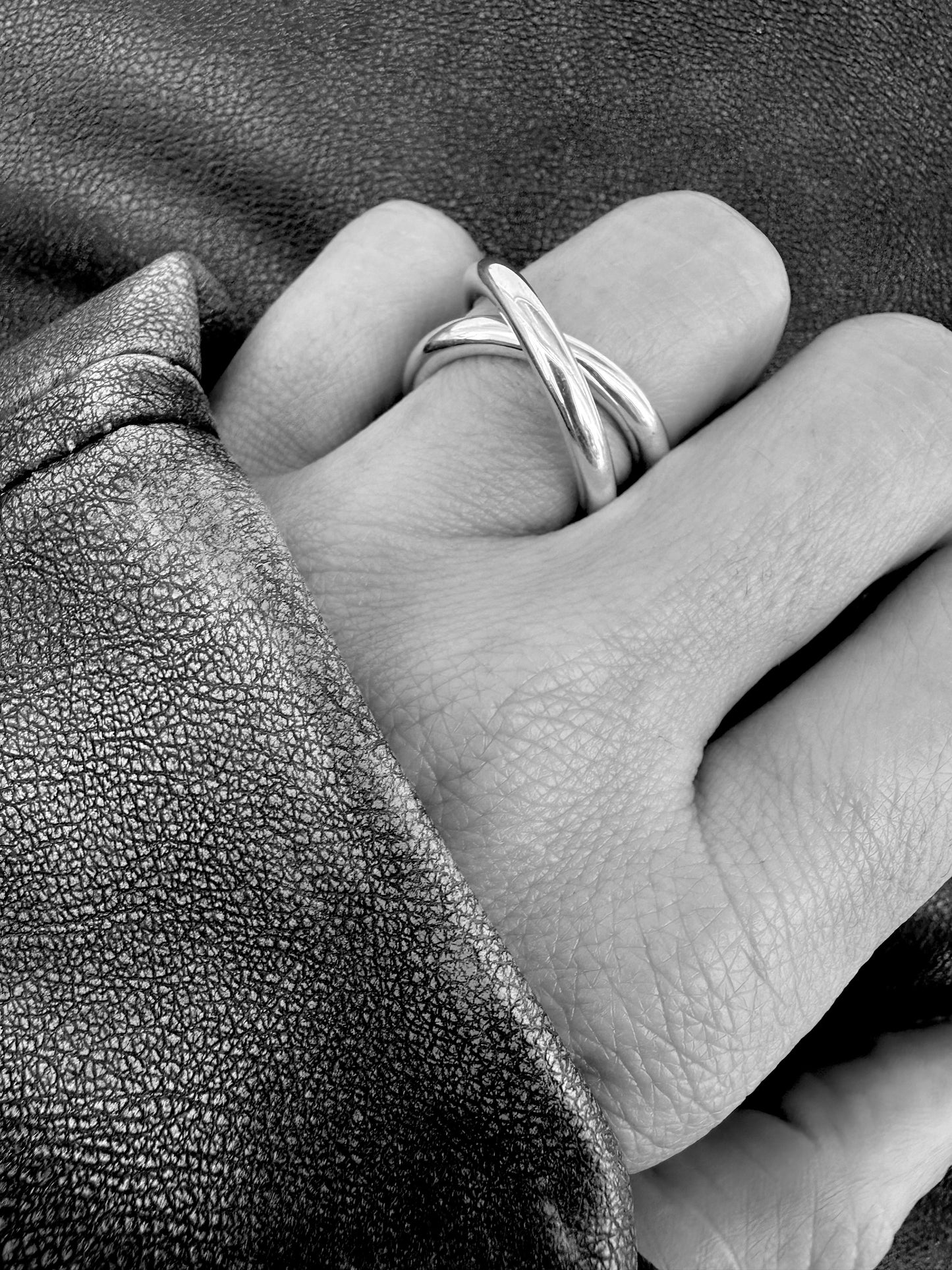 Femme Ring