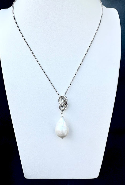 Pearl Pendant Necklace