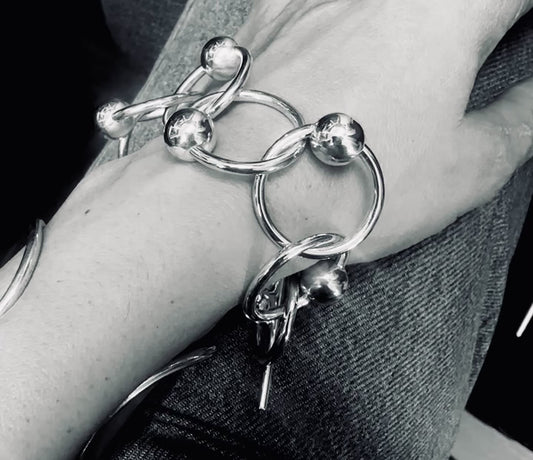 BRIDLED BRACELET